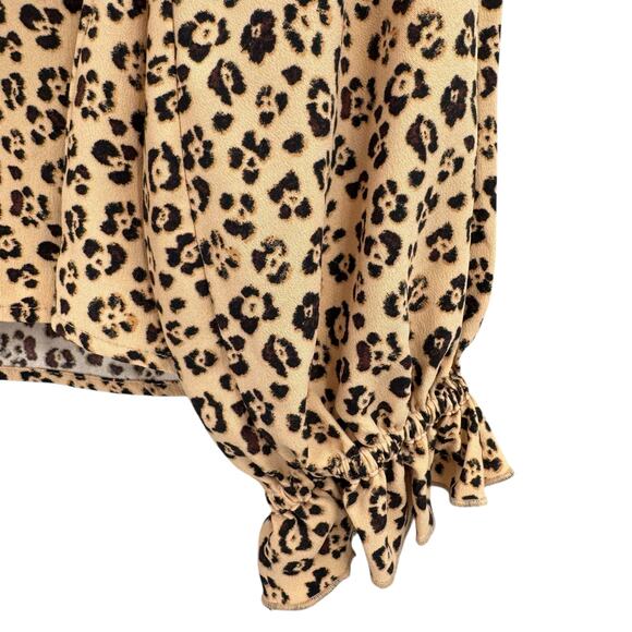 Rachel Parcell Leopard Animal Print Long Sleeve Ruffle Shoulder V-neck Blouse - Picture 11 of 15